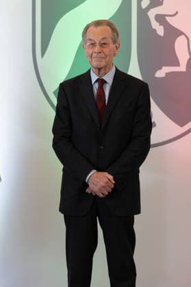 24.08.2026. Düsseldorf. Franz Müntefering bei der Verleihung des Verdienstordens des Landes Nordrhein-Westfalen anlässlich des 80. Landesgeburtstages. Düsseldorf Staatskanzlei Nordrhein-Westfalen Deutschland *** August 24, 2026, Düsseldorf: Franz Müntefering at the ceremony to award the Order of Merit of the State of North Rhine-Westphalia on the occasion of the state’s 80th anniversary. Düsseldorf, State Chancellery of North Rhine-Westphalia, Germany