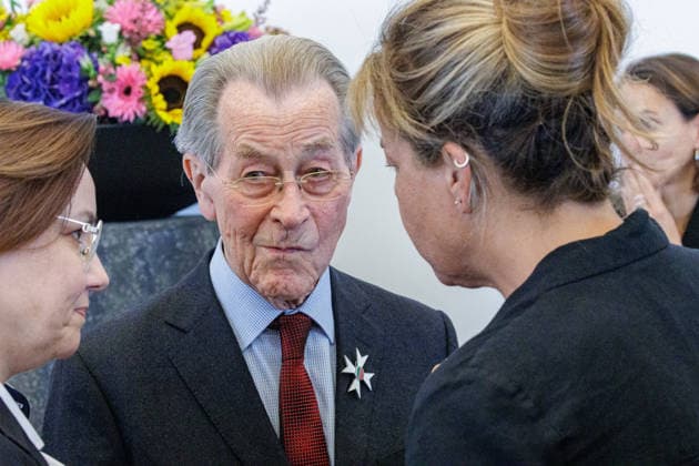 24.08.2026. Düsseldorf. (l-r) Franz Müntefering und Mona Neubaur bei der Verleihung des Verdienstordens des Landes Nordrhein-Westfalen anlässlich des 80. Landesgeburtstages. Düsseldorf Staatskanzlei Nordrhein-Westfalen Deutschland *** August 24, 2026, Düsseldorf: Franz Müntefering and Mona Neubaur at the award ceremony for the Order of Merit of the State of North Rhine-Westphalia on the occasion of the state’s 80th anniversary. Düsseldorf, State Chancellery of North Rhine-Westphalia, Germany