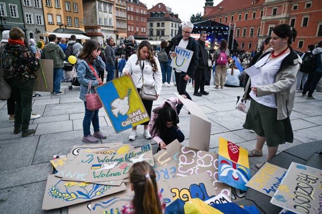 Ukrainian Independence day celebrations in Poland WARSAW, POLAND - AUGUST 24: Members of the Ukrainian diaspora and Poles participate in a demonstration celebrating the Ukrainian Independence day in Warsaw, Poland on August 24, 2026. Omar Marques Anadolu Warsaw Poland. Editorial use only. Please get in touch for any other usage.  Copyright: x2026xAnadoluxOmarxMarquesx