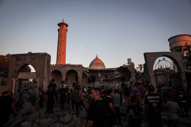 Israeli army targets historic Abu Salim Mosque in Deir al-Balah DEIR AL-BALAH, GAZA, PALESTINE - AUGUST 24: Palestinians inspect the rubble of the historic Abu Salim Mosque in Deir al-Balah, Gaza, Palestine, following an Israeli airstrike, on August 24, 2026. Most of the mosque was destroyed in the attack, leaving the structure heavily damaged. Abdalhkem Abu Riash Anadolu Deir al-Balah Gaza. Editorial use only. Please get in touch for any other usage.  Copyright: x2026xAnadoluxAbdalhkemxAbuxRiashx