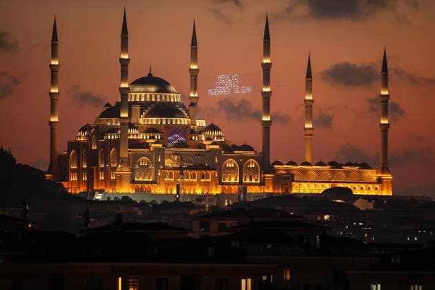Mawlid al-Nabi in Istanbul ISTANBUL, TURKIYE - AUGUST 24: The message May our Mawlid Night be blessed is projected between the minarets of the Grand Camlica Mosque in Istanbul to mark Mawlid al-Nabi, on August 24, 2026. Ali Atmaca Anadolu Istanbul Turkey. Editorial use only. Please get in touch for any other usage.  Copyright: x2026xAnadoluxAlixAtmacax