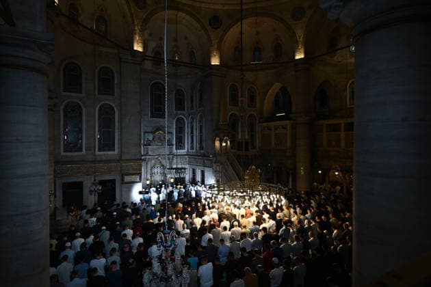 Mawlid al-Nabi in Istanbul ISTANBUL, TURKIYE - AUGUST 24: Muslims attend a Mawlid al-Nabi program at Eyup Sultan Mosque in Istanbul, Turkiye, on August 24, 2026. Believers offered prayers and supplications at the mosque. Ahmet Okatali Anadolu Istanbul Turkey. Editorial use only. Please get in touch for any other usage.  Copyright: x2026xAnadoluxAhmetxOkatalix