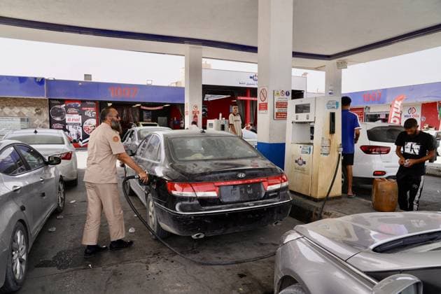 Libya s electricity and fuel crisis continues TRIPOLI, LIBYA - AUGUST 24: Long queues of vehicles form outside gas stations in Tripoli, Libya, amid a fuel crisis following drone attacks on an electricity conversion station and Libya s largest oil complex in the western city of Zawiya, on August 24, 2026. The attacks caused severe power outages and fuel shortages in the region. Hazem Turkia Anadolu Tripoli Libya. Editorial use only. Please get in touch for any other usage.  Copyright: x2026xAnadoluxHazemxTurkiax