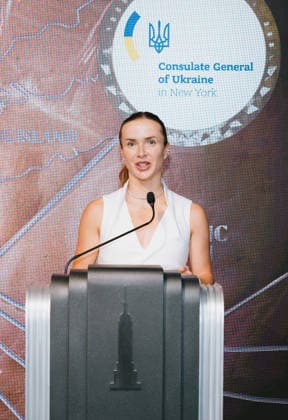 August 24, 2026, New York, Ny, United States: Elina Svitolina lights the Empire State Building in honor of Ukrainian Independence Day in partnership with the Consulate General of Ukraine in New York. Held at Empire State Building in New York. Dinara Khairova Zuma Press August 24, 2026. New York United States  - ZUMAp281 20260824_zea_p281_003 Copyright: xPhotoxImagexPressx