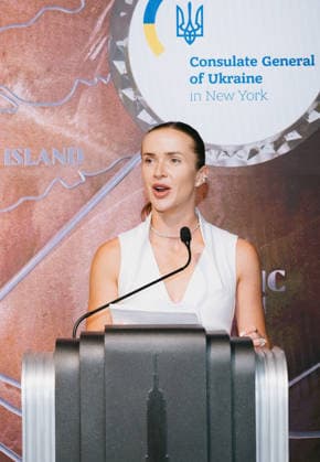 August 24, 2026, New York, Ny, United States: Elina Svitolina lights the Empire State Building in honor of Ukrainian Independence Day in partnership with the Consulate General of Ukraine in New York. Held at Empire State Building in New York. Dinara Khairova Zuma Press August 24, 2026. New York United States - ZUMAp281 20260824_zea_p281_011 Copyright: xPhotoxImagexPressx