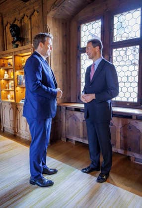 Lars Klingbeil, Bundesminister der Finanzen, aufgenommen im Rahmen seiner Teilnahme am Treffen der Finanzministerinnen und Finanzminister von Deutschland, Liechtenstein, Luxemburg, Oesterreich und der Schweiz in Liechtenstein. Empfang gegeben von S. D. Erbprinz Alois von und zu Liechtenstein. Fotografiert im Auftrag des Bundesfinanzministeriums Vaduz Liechtenstein *** Lars Klingbeil, Federal Minister of Finance, photographed during his participation in the meeting of the finance ministers of Germany, Liechtenstein, Luxembourg, Austria, and Switzerland in Liechtenstein. Hosted by His Highness Hereditary Prince Alois von und zu Liechtenstein. Photographed on behalf of the Federal Ministry of Finance, Vaduz, Liechtenstein. Copyright: xThomasxKoehlerx
