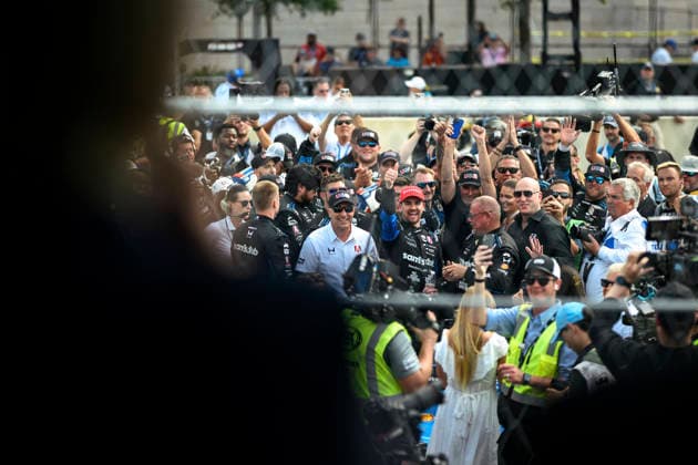 August 24, 2026, Washington, Dc, United States: President Donald J. Trump and First Lady Melania Trump watch the Freedom 250 Grand Prix Race in Washington, D.C., Sunday, August 23, 2026. Washington United States - ZUMAp138 20260824_zaa_p138_026 Copyright: xThexWhitexHouse OfficalxWhitex