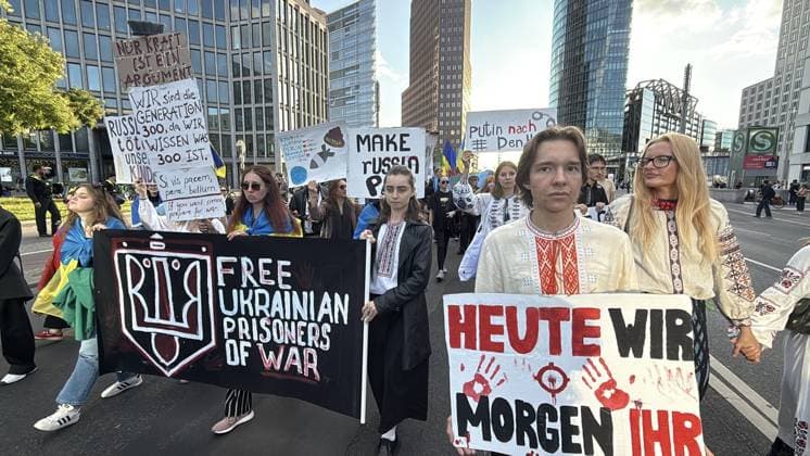 Ukrainians mark Independence Day in Berlin BERLIN, GERMANY - AUGUST 24: Ukrainians gather at Potsdamer Platz to mark the 35th anniversary of Ukraine s independence and later march toward Pariser Platz in Berlin, Germany on August 24, 2026. Erbil Basay Anadolu Berlin Germany. Editorial use only. Please get in touch for any other usage.  Copyright: x2026xAnadoluxErbilxBasayx