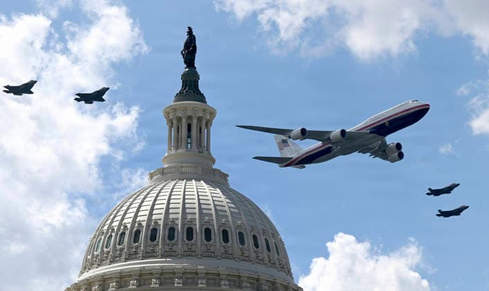 August 24, 2026, Washington, Dc, United States: U.S. Air Force F-35 stealth fighter aircraft flank Air Force One during a fly-over past the U.S Capitol Building before the start of the Freedom 250 Grand Prix Race, August 23, 2026 in Washington, D.C. Washington United States - ZUMAp138 20260824_zaa_p138_043 Copyright: xAndyxMorataya Usafx