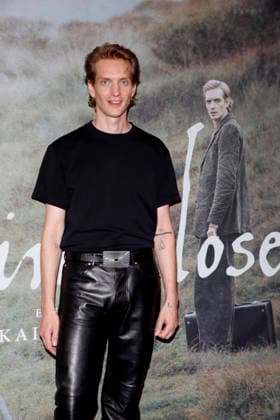 Der Heimatlose , Filmpremiere im AchtBerlin, Berlin, 24.08.2026 Paul Boche bei einem Photocall anlässlich des Special Screenings von Der Heimatlose im AchtBerlin in Berlin am 24.8.2026 Berlin AchtBerlin *** *Der Heimatlose*, film premiere at AchtBerlin, Berlin, August 24, 2026 Paul Boche at a photo call on the occasion of the special screening of *Der Heimatlose* at AchtBerlin in Berlin on August 24, 2026 Berlin AchtBerlin Copyright: xx