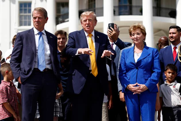 Trump Remarks at a School Choice Event at the White House United States President Donald J Trump speaks with Governor Jim Pillen (Republican of Nebraska) (C-L) and US Secretary of Education Linda McMahon (C-R) at the construction site of a helipad on the South Lawn of the White House in Washington DC, USA, 24 August 2026. President Trump invited families and children of back-to-school event which he was hosting in the Rose Garden, to view the construction. Credit: Will Oliver Pool via CNP Washington District of Columbia United States of America EDITORIAL USE ONLY Copyright: xx WH-2408-001-6513883 WillxOliverx-xPoolxviaxCNPx cnpphotos339645