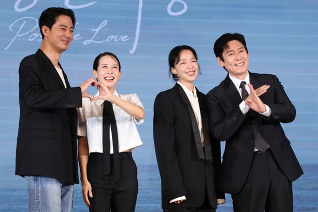 Movie Possible Love Movie Possible Love The stars of the new Netflix movie Possible Love -- Jo In-sung, Jo Yeo-jung, Jeon Do-yeon and Seol Kyung-koo (L to R) -- pose for a photo during a publicity event in Seoul on Aug. 25, 2026. (Yonhap) 2026-08-25 12:49:17 < 1980-2026 YONHAPNEWS AGENCY. .> ¼­¿ïÆ¯º°½Ã EDITORIAL USE ONLY  Copyright: xx PYH2026082509620034400 YonhapxNewsx yonphotos255956