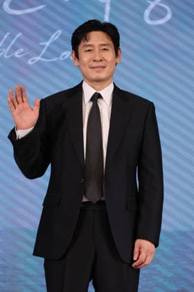 S. Korean actor Seol Kyung-koo S. Korean actor Seol Kyung-koo South Korean actor Seol Kyung-koo, who stars in the upcoming Netflix movie Possible Love, poses for a photo during a publicity event in Seoul on Aug. 25, 2026. (Yonhap) 2026-08-25 12:45:49 < 1980-2026 YONHAPNEWS AGENCY. .> ¼­¿ïÆ¯º°½Ã EDITORIAL USE ONLY  Copyright: xx PYH2026082509170034400 YonhapxNewsx yonphotos255946