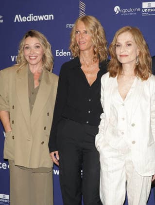 Anne Marivin, Sandrine Kiberlain, Isabelle Huppert at the photocall for the opening night of the 19th edition of the Angoulême Francophone Film Festival on August 24, 2026. Coadic Guirec Bestimage Photocall of the opening night of the 19th edition of the Angoulême Francophone Film Festival on August 24, 2026, Angoulême, France  Copyright: xCOADICxGUIRECx xBESTIMAGExCOADICxGUIRECx xBESTIMAGEx