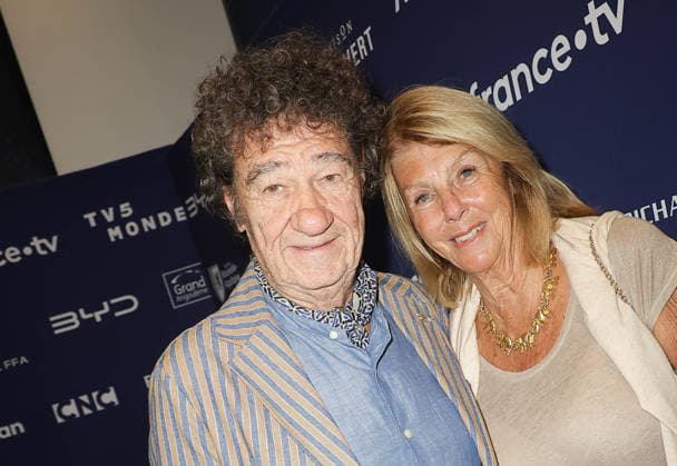 Robert Charlebois and his wife Laurence at the photocall for the opening night of the 19th edition of the Angoulême Francophone Film Festival on August 24, 2026. Coadic Guirec Bestimage Photocall of the opening night of the 19th edition of the Angoulême Francophone Film Festival on August 24, 2026, Angoulême, France  Copyright: xCOADICxGUIRECx xBESTIMAGExCOADICxGUIRECx xBESTIMAGEx