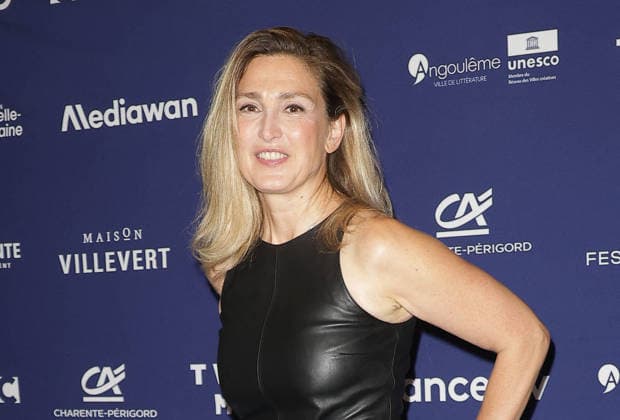 Julie Gayet at the photocall for the opening night of the 19th edition of the Angoulême Francophone Film Festival on August 24, 2026. Coadic Guirec Bestimage Photocall of the opening night of the 19th edition of the Angoulême Francophone Film Festival on August 24, 2026, Angoulême, France  Copyright: xCOADICxGUIRECx xBESTIMAGExCOADICxGUIRECx xBESTIMAGEx