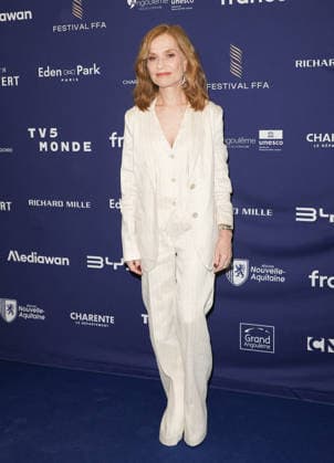Isabelle Huppert at the photocall for the opening night of the 19th edition of the Angoulême Francophone Film Festival on August 24, 2026. Coadic Guirec Bestimage Photocall of the opening night of the 19th edition of the Angoulême Francophone Film Festival on August 24, 2026, Angoulême, France  Copyright: xCOADICxGUIRECx xBESTIMAGExCOADICxGUIRECx xBESTIMAGEx