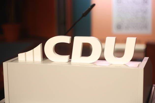 LOGO CDU bei einer Wahlkampfveranstaltung im HKK Hotel. Wernigerode, 24.08.2026 *** CDU LOGO at a campaign event at the HKK Hotel in Wernigerode, August 24, 2026 Copyright: xAgenturxMatthiasxWehnertx xM.xGränzdörferx