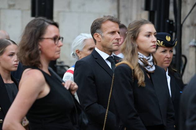 Franccis Patriat Funeral - Semur-en-Auxois President Emmanuel Macron during the funeral of French senator and former minister François Patriat at the Collégiale Notre-Dame in his birth town of Semur-en-Auxois, Côte-d’Or, France on August 25, 2026. Patriat, former Socialist ,was the group leader of Macron s party in the Senate. He died at 83 following a serious cycling accident. Photo by Raphael Lafargue ABACAPRESS.COM Semur-en-Auxois France  Copyright: xLafarguexRaphael ABACAx