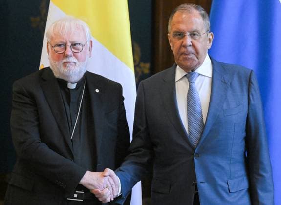 Russia Vatican 9228296 25.08.2026 Russian Foreign Minister Sergey Lavrov and Vatican s Secretary for Relations with States Paul Richard Gallagher, left, shake hands as they pose for a photo during a meeting in Moscow, Russia. Sergey Guneev Sputnik Moscow Russia  Copyright: xSergeyxGuneevx