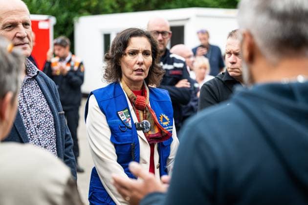 Local people and EU Commissioner for Equality, Preparedness and Crisis Management Hadja Lahbib pictured at a visit at PC-OPS coordination center in Sourbrodt, Waimes, on Tuesday 25 August 2026. European commissionner Lahbib visit several sites regarding the fire in the Hautes Fagnes (Hugh Fens) wich started on August 14th with 3000 hectares (on a total of 4500) impacted in the nature reserve.  EMILExWINDAL 184244716