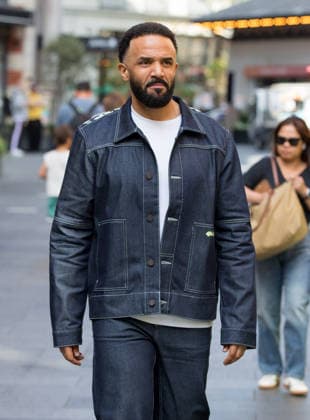 Craig David seen leaving Global Radio in a Disc Raw Denin Jacket and denim jeans with white Loafers after being on the Breakfast show Where: London, United Kingdom When: 25 Aug 2026 Credit: Richard Lincoln Cover Images EDITORIAL USE ONLY. NOT FOR USE BY NEWSPAPERS BASED IN THE UK. Copyright: xx coverimg55943955