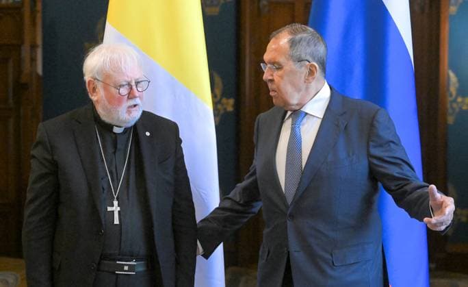 Russia Vatican 9228346 25.08.2026 Russian Foreign Minister Sergey Lavrov welcomes Vatican s Secretary for Relations with States archbishop Paul Richard Gallagher, left, before a meeting in Moscow, Russia. Sergey Guneev Sputnik Moscow Russia  Copyright: xSergeyxGuneevx