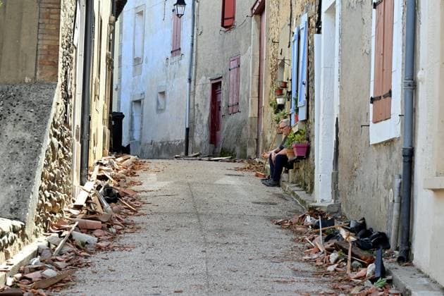 The day after the tornado that struck the village of Pomas PHOTOPQR LA DEPECHE DU MIDI LAURENT DARD POMAS 08 25 2026 DDM LAURENT DARD POMAS SMALL VILLAGE IN THE AUDE DEPARTMENT DEVASTATED BY A TORNADE ON AUGUST 24, 2026, LATE IN THE DAY. THIS MORNING, RESIDENTS ARE AT WORK CLEARING DEBRIS The day after a tornado of rare intensity devastated the village of Pomas in southern France on August 25, 2026 Local Caption POMAS, AUDE, France  Copyright: xPHOTOPQR LAxDEPECHExDUxMIDI MAXPxLAURENTxDARDx 20260825DDM0083 20260825DDM0083