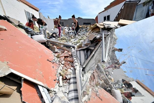 The day after the tornado that struck the village of Pomas PHOTOPQR LA DEPECHE DU MIDI LAURENT DARD POMAS 08 25 2026 DDM LAURENT DARD POMAS SMALL VILLAGE IN THE AUDE DEVASTATED BY A TORNADE ON AUGUST 24, 2026, LATE IN THE DAY. THIS MORNING, RESIDENTS ARE AT WORK CLEARING THE DEBRIS. The day after a tornado of rare intensity devastated the village of Pomas in southern France on August 25, 2026 Local Caption POMAS, AUDE, France  Copyright: xPHOTOPQR LAxDEPECHExDUxMIDI MAXPxLAURENTxDARDx 20260825DDM0058 20260825DDM0058