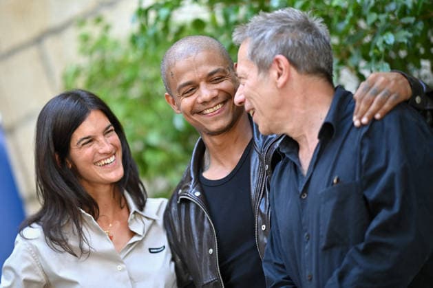 19th Angouleme French-Speaking Film Festival - Day 2 FC Suzanne Lindon, Loïc Mandere and Mathieu Amalric attends the Voila c est fini Photocall during Day Two of the 19th Angouleme French-Speaking Film Festival on August 25, 2026 in Angouleme, France. Photo by Franck Castel ABACAPRESS.COM Angouleme  Copyright: xCastelxFranck ABACAx