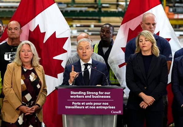 August 25, 2026, Ottawa, On, CAN: Minister of Finance and National Revenue Francois-Philippe Champagne speaks at a news conference on Canada s response to U.S. tariffs, at a roofing company in Ottawa, on Tuesday, Aug. 25, 2026. Ottawa CAN  - ZUMAc35_ 20260825_zaf_c35_012 Copyright: xJustinxTangx