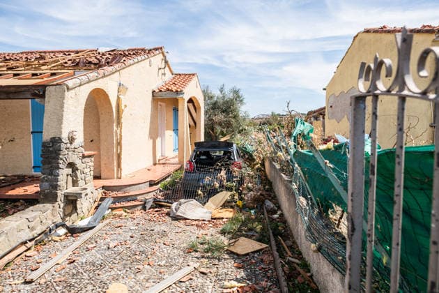 Illustration of the village of Pomas, partially destroyed after the tornado struck the Aude department (11). The tornado struck Pomas on Monday around 5:20 p.m. Many roofs were torn off and houses were blown away. Météo France had placed several departments in the Southwest, including the Aude, under an orange alert for thunderstorms, citing the risk of locally severe weather. Thirty-nine people were injured in Pomas, Aude, France, on August 25, 2026. Sylvain Gelineau, Bestimage. Image showing the village of Pomas, partially destroyed after a tornado struck the Aude department. 11 The tornado hit Pomas on Monday around 5:20 p.m. Numerous roofs were torn off, and houses were blown apart. Météo France had placed several southwestern departme  Copyright: xSylvainxGelineau xBestimagexSylvainxGelineau xBestimagex