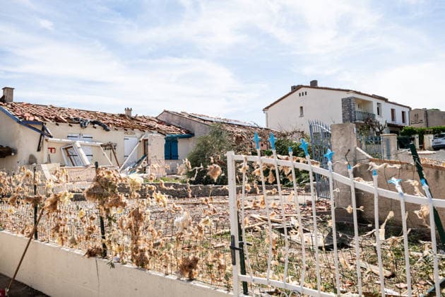 Illustration of the village of Pomas, partially destroyed after the tornado struck the Aude department (11). The tornado struck Pomas on Monday around 5:20 p.m. Many roofs were torn off and houses were blown away. Météo France had placed several departments in the Southwest, including the Aude, under an orange alert for thunderstorms, citing the risk of locally severe weather. 39 people were injured in Pomas, Aude, France, on August 25, 2026 Sylvain Gelineau Bestimage Image showing the village of Pomas, partially destroyed after a tornado struck the Aude department 11 The tornado hit Pomas on Monday around 5:20 p.m. Numerous roofs were torn off, and houses were blown apart. Météo France had placed several southwestern departments—including  Copyright: xSylvainxGelineau xBestimagexSylvainxGelineau xBestimagex