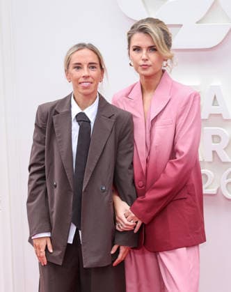 Entertainment Bilder des Tages Sports stars arrive at the PFA Awards 2026 at the Royal Opera House in Manchester, United Kingdom Featuring: Jordan Nobbs, Erin Caldwell Where: Manchester, United Kingdom When: 25 Aug 2026 Credit: Alex Cropper Cover Images EDITORIAL USE ONLY. NOT FOR USE BY NEWSPAPERS BASED IN THE UK. Copyright: xx coverimg55944424