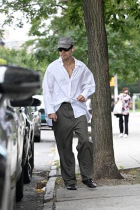 Harry Styles spotted on a walk in New York City ahead of his 30 show Madison Square Garden residency. The popstar looked cool in an oversized white shirt, tailored trousers and loafers Featuring: Harry Styles Where: New York City, New York, United States When: 25 Aug 2026 Credit: Elder Ordonez INSTARimages EDITORIAL USE ONLY. NOT FOR USE BY NEWSPAPERS BASED IN THE UK. Copyright: xx instar55944531