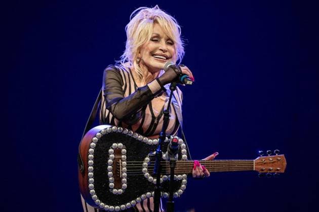 US-NEWS-PARTON-OBIT-FILEPIC-3-KC Dolly Parton performed in Missouri and Kansas to celebrate statewide implementation of her program delivering free books to kids. (Emily Curiel The Kansas City Star TNS) EDITORIAL USE ONLY Copyright: xx 182997442W EmilyxCurielx krtphotoslive966276
