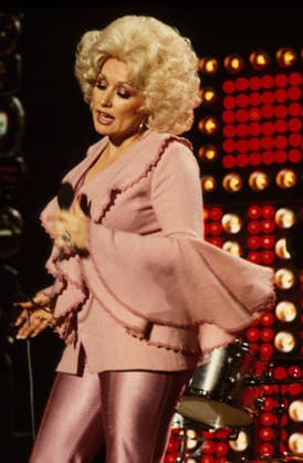 Amsterdam, Netherlands; DOLLY PARTON at the taping of a TV show, circa late 1970 s. Amsterdam Netherlands - ZUMAs246 19780615_mda_s246_775 Copyright: xBarryxSchultzx