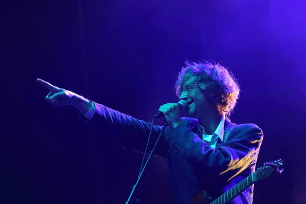 Erlend Oye von der Band The Whitest Boy Alive bei einem Open-Air-Konzert am Waschhaus in Potsdam, 25. August 2026. The Whitest Boy Alive Konzert Potsdam *** Erlend Oye of the band The Whitest Boy Alive at an open-air concert at the Waschhaus in Potsdam, August 25, 2026 The Whitest Boy Alive Concert Potsdam