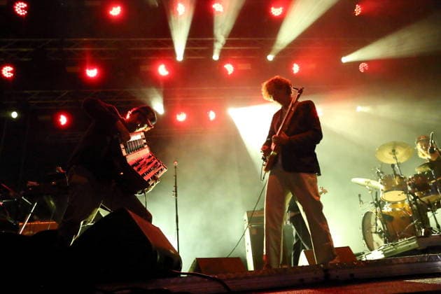 Daniel Nentwig und Erlend Oye, v.l., von der Band The Whitest Boy Alive bei einem Open-Air-Konzert am Waschhaus in Potsdam, 25. August 2026. The Whitest Boy Alive Konzert Potsdam *** Daniel Nentwig and Erlend Oye (from left), members of the band The Whitest Boy Alive, at an open-air concert at the Waschhaus in Potsdam on August 25, 2026. The Whitest Boy Alive Concert in Potsdam