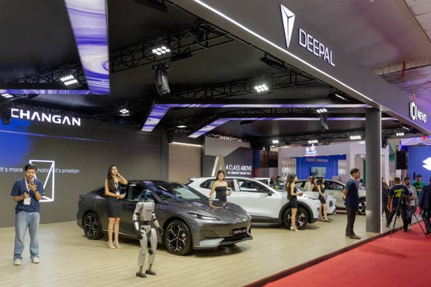 (260826) -- KATHMANDU, Aug. 26, 2026 -- Vehicles are pictured at the booth of Chinese automaker Changan during the 18th NADA Auto Show in Kathmandu, Nepal, Aug. 25, 2026. Nepal s 18th NADA Auto Show kicked off here on Tuesday, bringing together more than 50 vehicle brands. Organized by the NADA Automobiles Association of Nepal, the five-day exhibition features around 200 stalls displaying four-wheelers, two-wheelers, auto parts and related services. (Photo by Xinhua) NEPAL-KATHMANDU-AUTO SHOW SulavxShrestha 