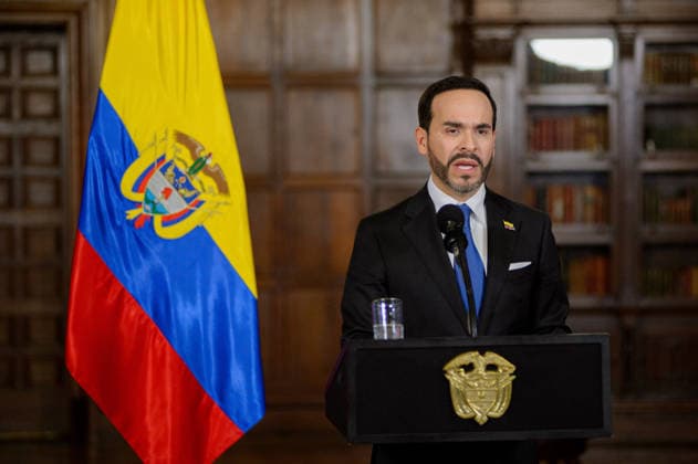 August 25, 2026, Bogota, Bogota D.C, Colombia: Colombian president Abelardo De la Espriella gives a press conference along Bogota s mayor and the new apointed manager for the city of Bogota, Colombia Clara Lucia Sandoval on August 25, 2026. Bogota Colombia - ZUMAvp1_ 20260825_zia_vp1_003 Copyright: xSebastianxBarrosx