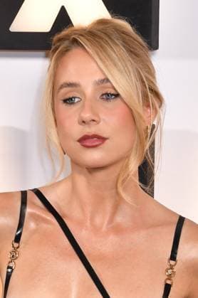 FX s Adults Season 2 Premiere NEW YORK, NY - AUGUST 25: Owen Thiele at FX’s Adults Season 2 Premiere at Metrograph in New York City on August 25, 2026. Credit: John Fycke AdMedia. 25 Aug 2026 Pictured: Lucy Freyer.  Copyright: xThexMegaxAgencyxJohnxFycke AdMediax xMEGAx