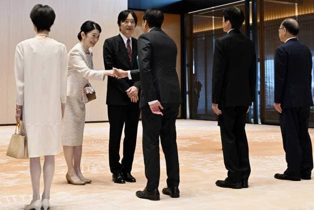 Japan crown prince, crown princess return from Paraguay Japan s Crown Prince Fumihito (3rd from L) and his wife Crown Princess Kiko are greeted by officials at Tokyo s Haneda airport on Aug. 26, 2026, after returning from their official trip to Paraguay to mark 90 years of Japanese immigration to the South American country.  A14AA0005626608P