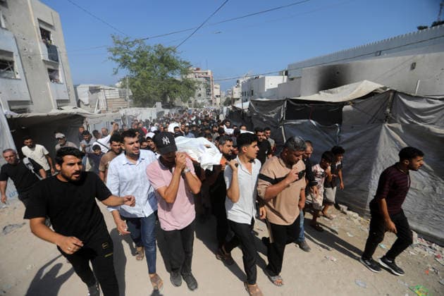 Palestinians Bury Three Killed in Israeli Strike in Jabalia Palestinians attend the funeral of three people at al-Shifa Hospital in Gaza City on August 26, 2026, after they were killed in an Israeli strike in Jabalia refugee camp, in the northern Gaza Strip. Photo by Bilal Osama apaimages Gaza city Gaza Strip Palestinian Territory 260826_Gaza_BO_00(26) Copyright: xapaimagesxBilalxOsamax xapaimagesx