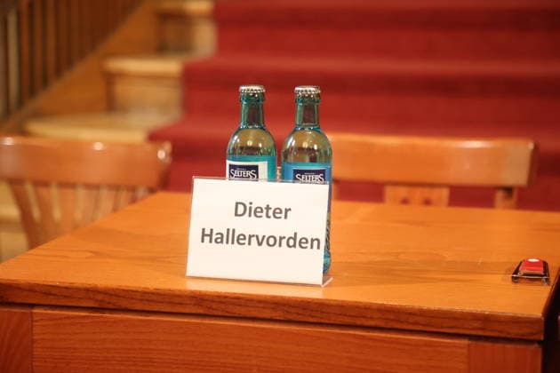 Berlin, 26.08.2026 Dieter Hallervorden stellt im Beisen seiner Tochter Nathalie in Berlin sein aktuelles Bühnenprogramm vor Copyright: xMatthiasxGränzdörferx