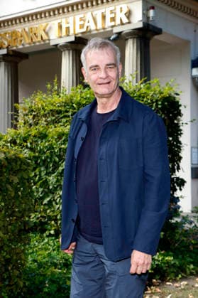 Schlosspark Theater, Jahrespressekonferenz im Schlosspark Theater, Berlin, 26.08.2026 Hans Heinrich Schafmeister bei der Jahrespressekonferenz für die Spielzeit 2026 27 im Schloßparktheater in Berlin am 26.8.2026 Berlin Schlosspark Theater Copyright: xAnitaxBuggex