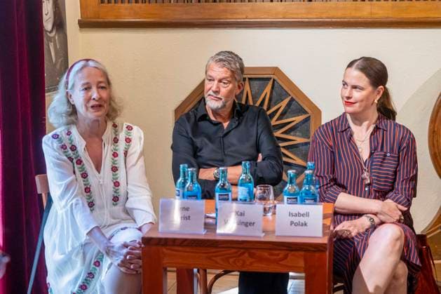 ABB SCHLOSSPARK-Irene Christ (Regie), Kai Wiesinger und Isabel Polak zu Gast Jahrespressekonferenz zur Spielzeit 2026 27 im Schlosspark Theater 26.AUGUST 2026 in Berlin Berlin Deutschland