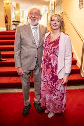 ABB SCHLOSSPARK- Dieter Hallervorden und Nathalie Hallervorden Vater tochter zu Gast bei der Jahrespressekonferenz zur Spielzeit 2026 27 im Schlosspark Theater 26.AUGUST 2026 in Berlin Berlin Deutschland