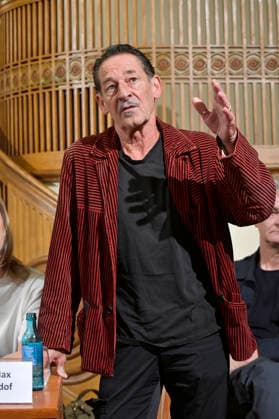 Max Tidof bei der Jahrespressekonferenz zur Spielzeit 2026 27 im Schlosspark Theater. Berlin, 26.08.2026