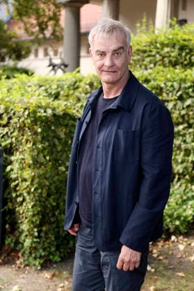 Heinrich Schafmeister bei der Jahrespressekonferenz zur Spielzeit 2026 27 im Schlosspark Theater. Berlin, 26.08.2026